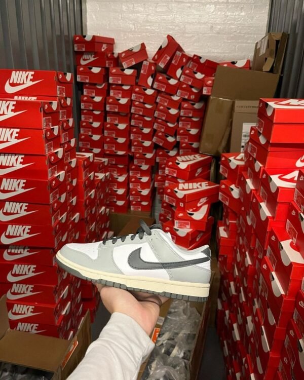 Authentic Nike sneakers pallets 50 pairs per pallet - Image 6