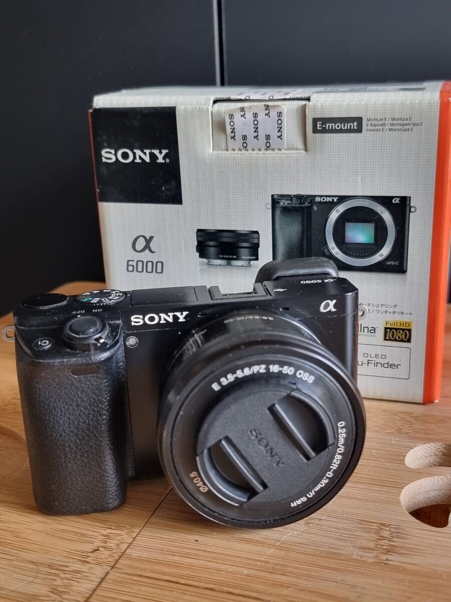 Mixed Canon / Nikon / Sony Cameras Pallets liquidation – Wholesale Bulk Lot - Image 12