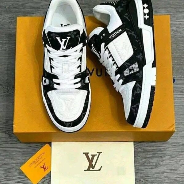 Mixed sneaker pallets liquidation and Wholesale - Image 3