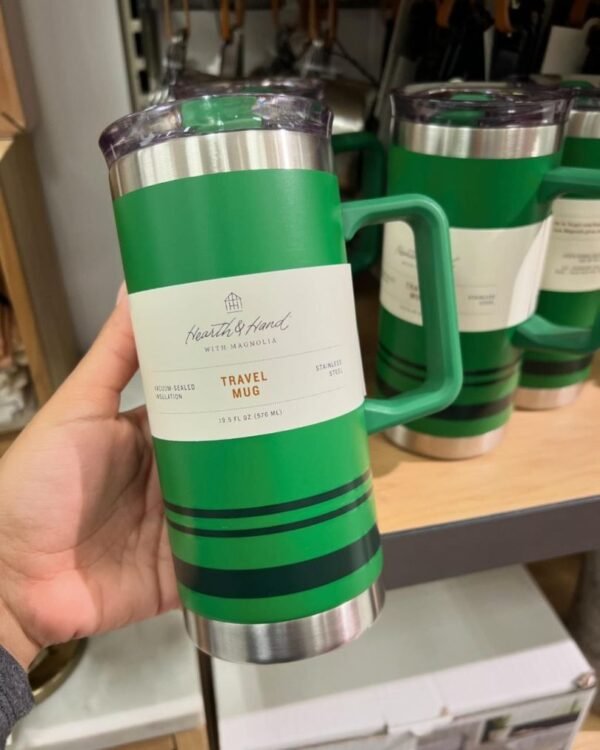 Mixed YETI Tumblers and Stanley cups Pallet - Image 4