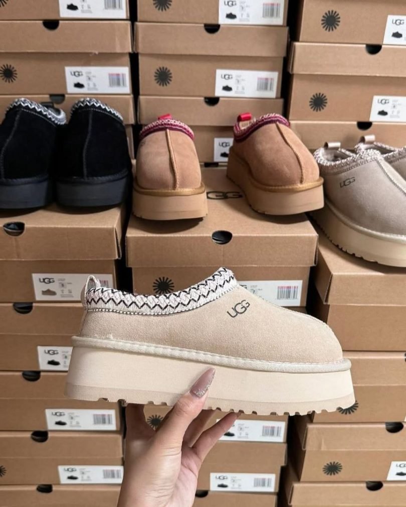 Mixed UGG Shoes Pallet liquidation - Image 8