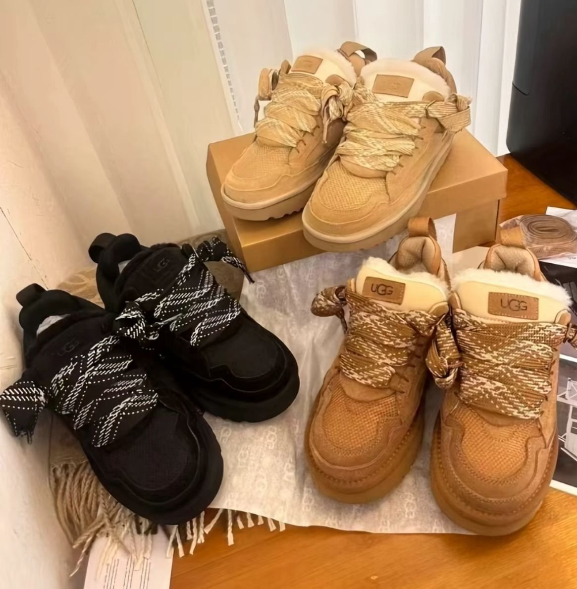 UGG sneakers Pallets liquidation Wholesale - Image 5