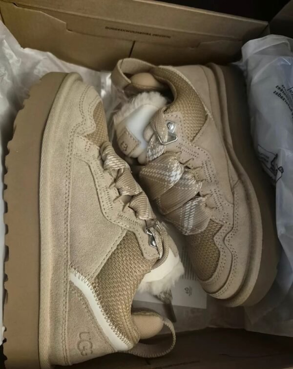 UGG sneakers Pallets liquidation Wholesale - Image 6